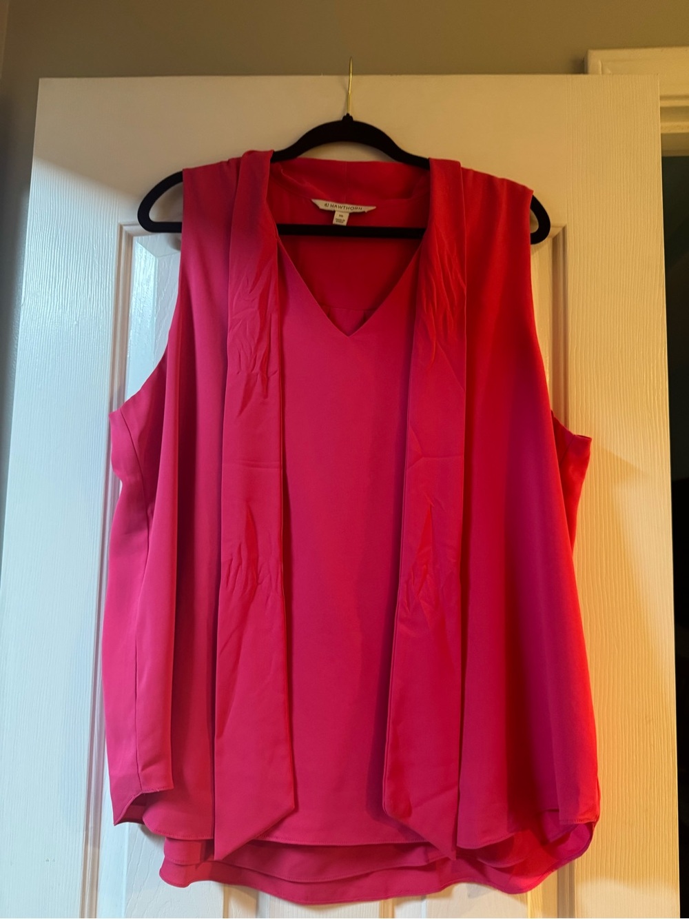 41 Hawthorn Sleeveless V-Neck Layered Camisole - Hot Pink